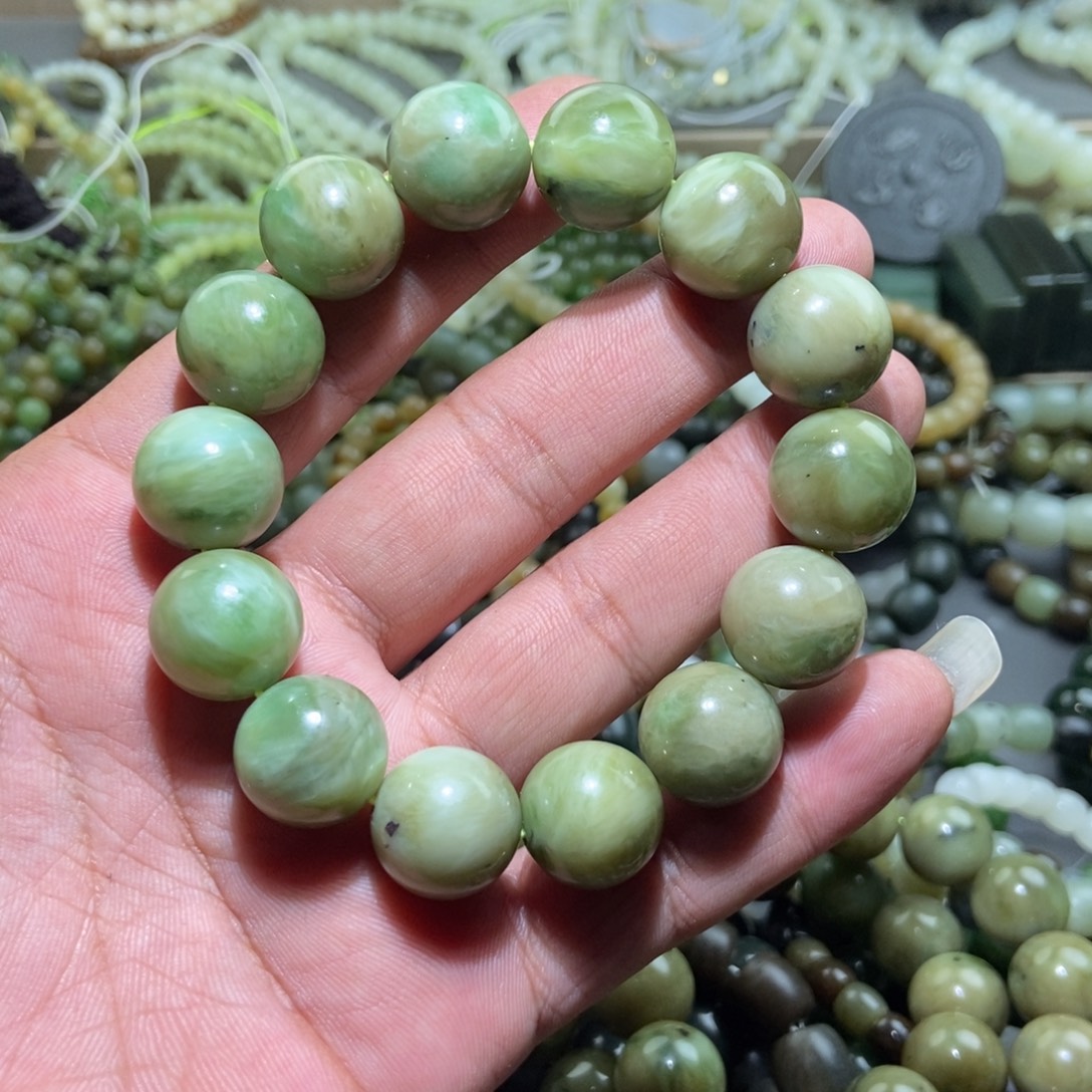 漱***亭手链未镶嵌和田玉