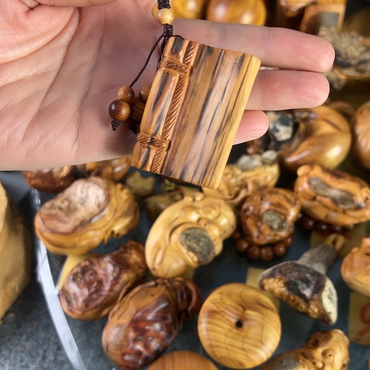 木质太行崖柏一本万利钥匙扣