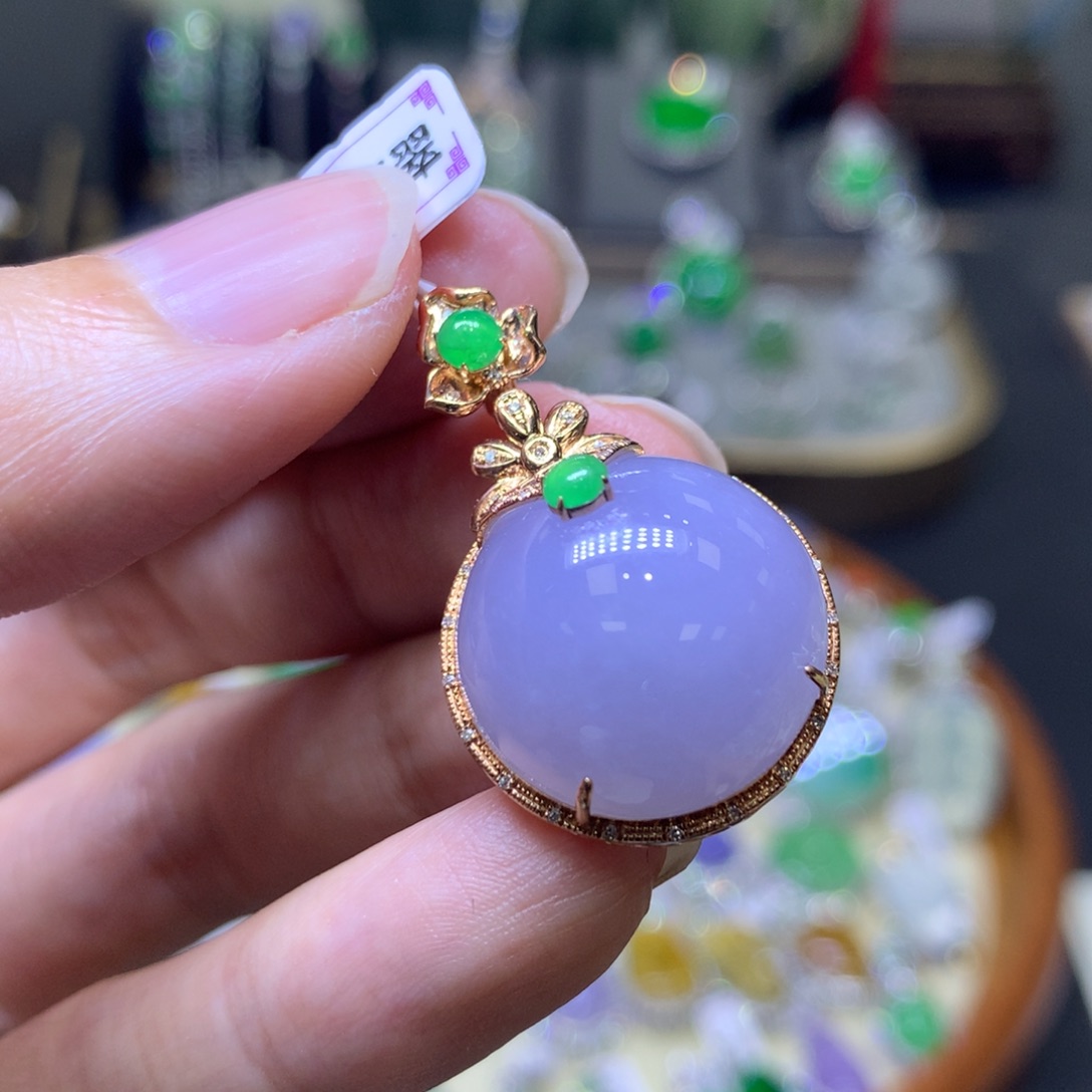 翡翠18K金镶嵌颈饰翡翠吊坠项链