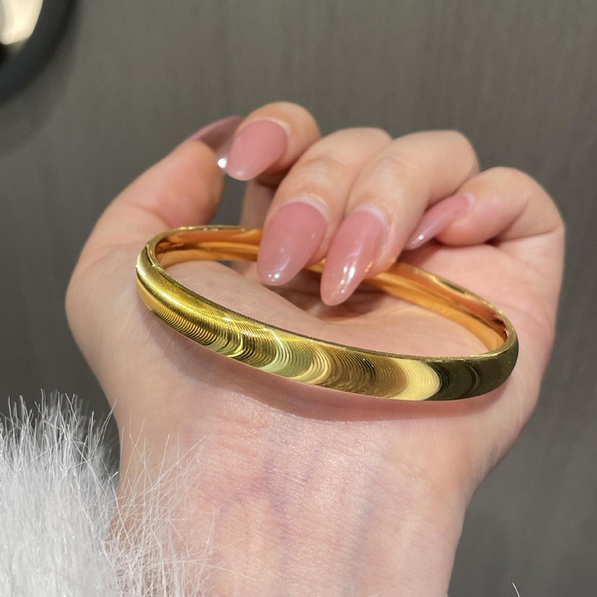 越南铜合金饰品小众设计轻奢高级感名媛甜美猫眼手镯女闭口手环批