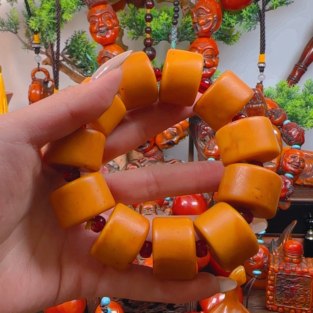 琥珀裸石未镶嵌手串