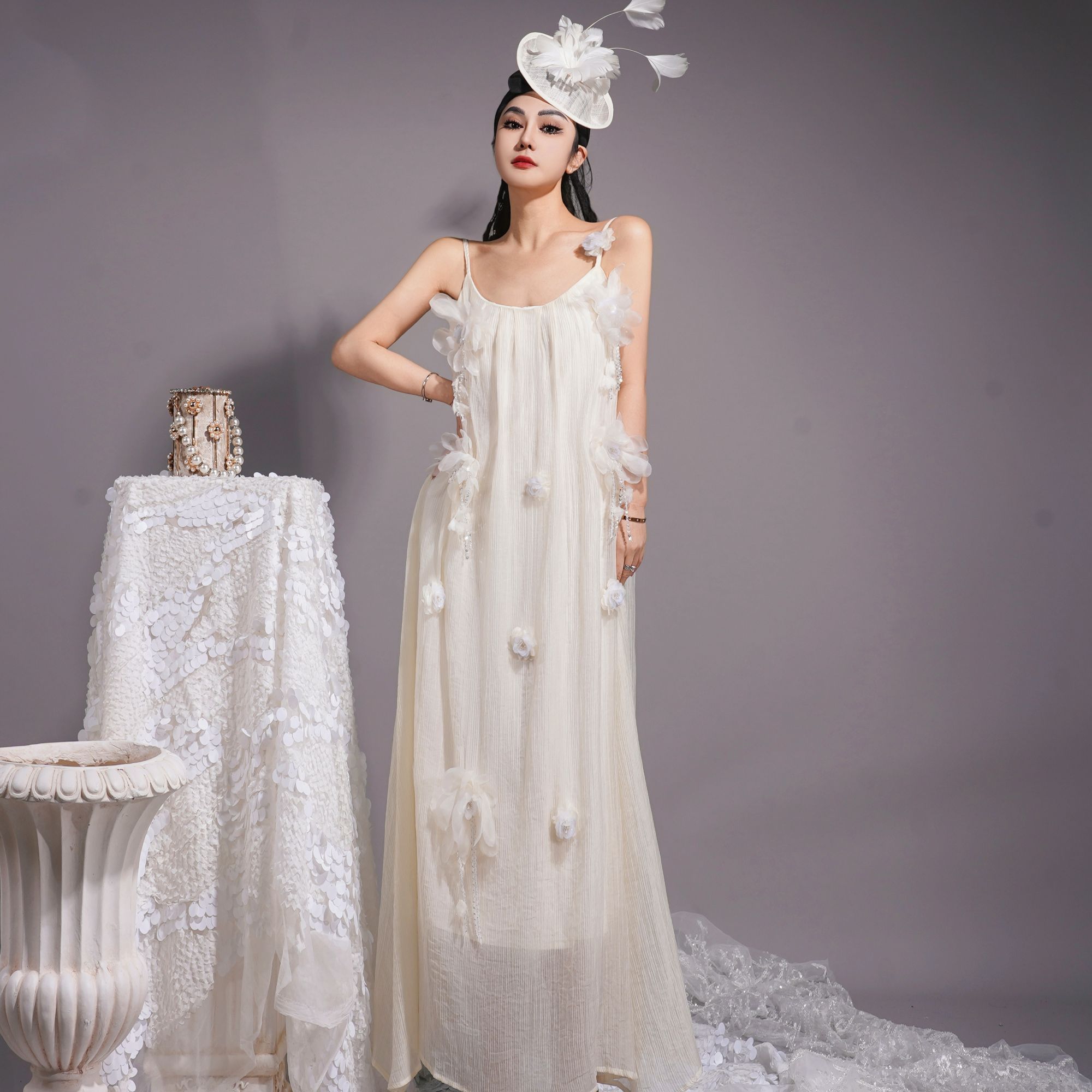 【星姐推荐】星原创高级定制【白茉莉】设计师款夏季轻奢名媛吊带裙