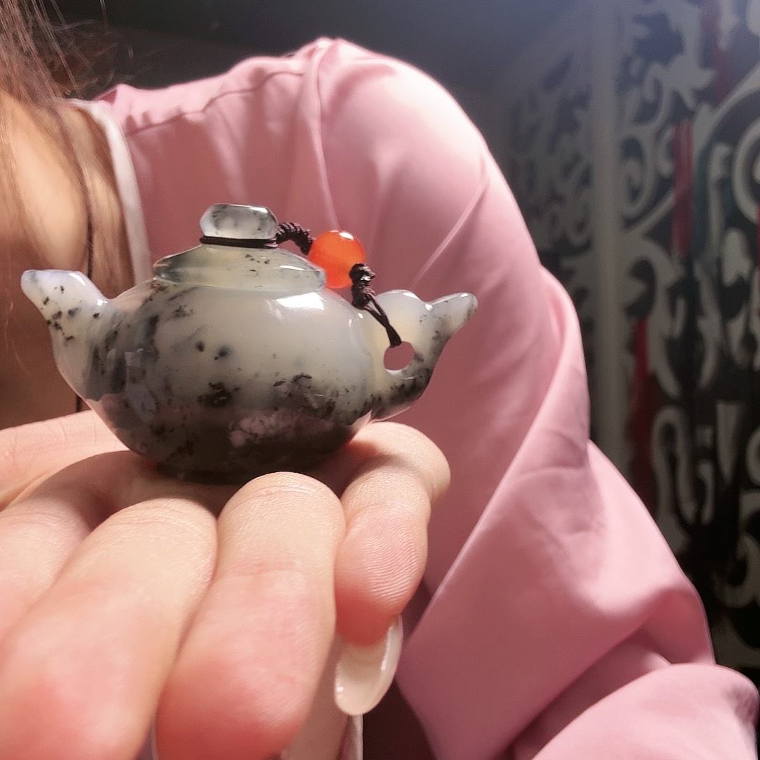 蛇纹石玉手把未镶嵌把把壶