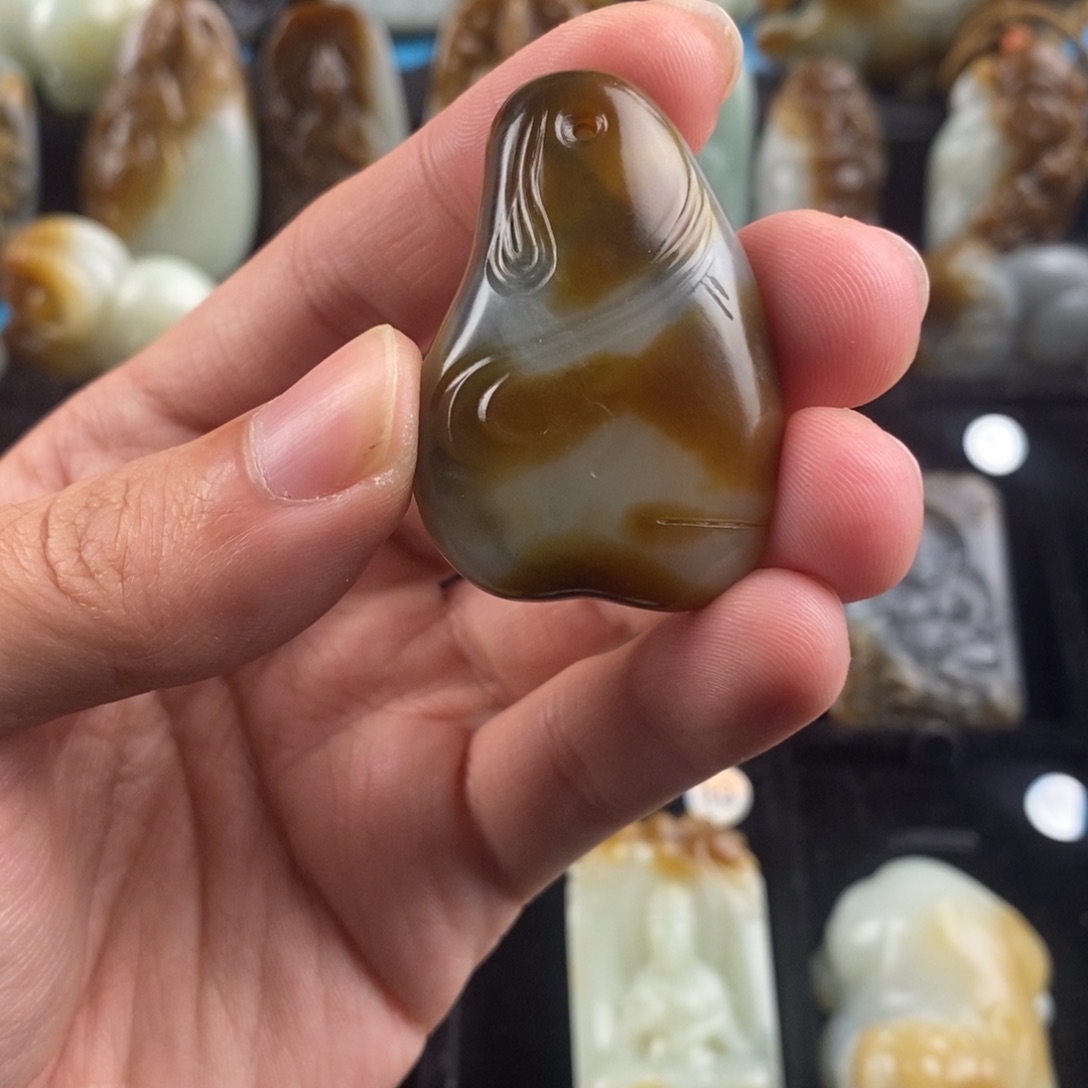 和田玉挂件未镶嵌