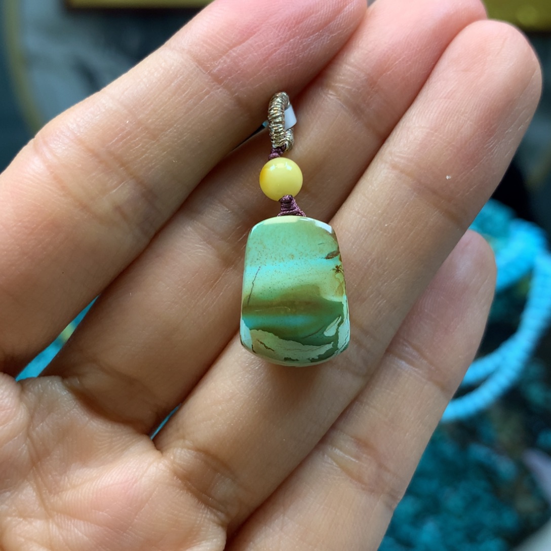 绿松石配饰未镶嵌