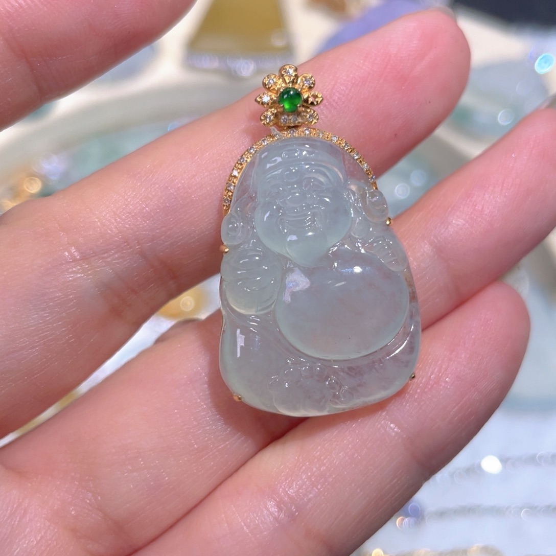 颈饰18K金镶嵌翡翠翡翠