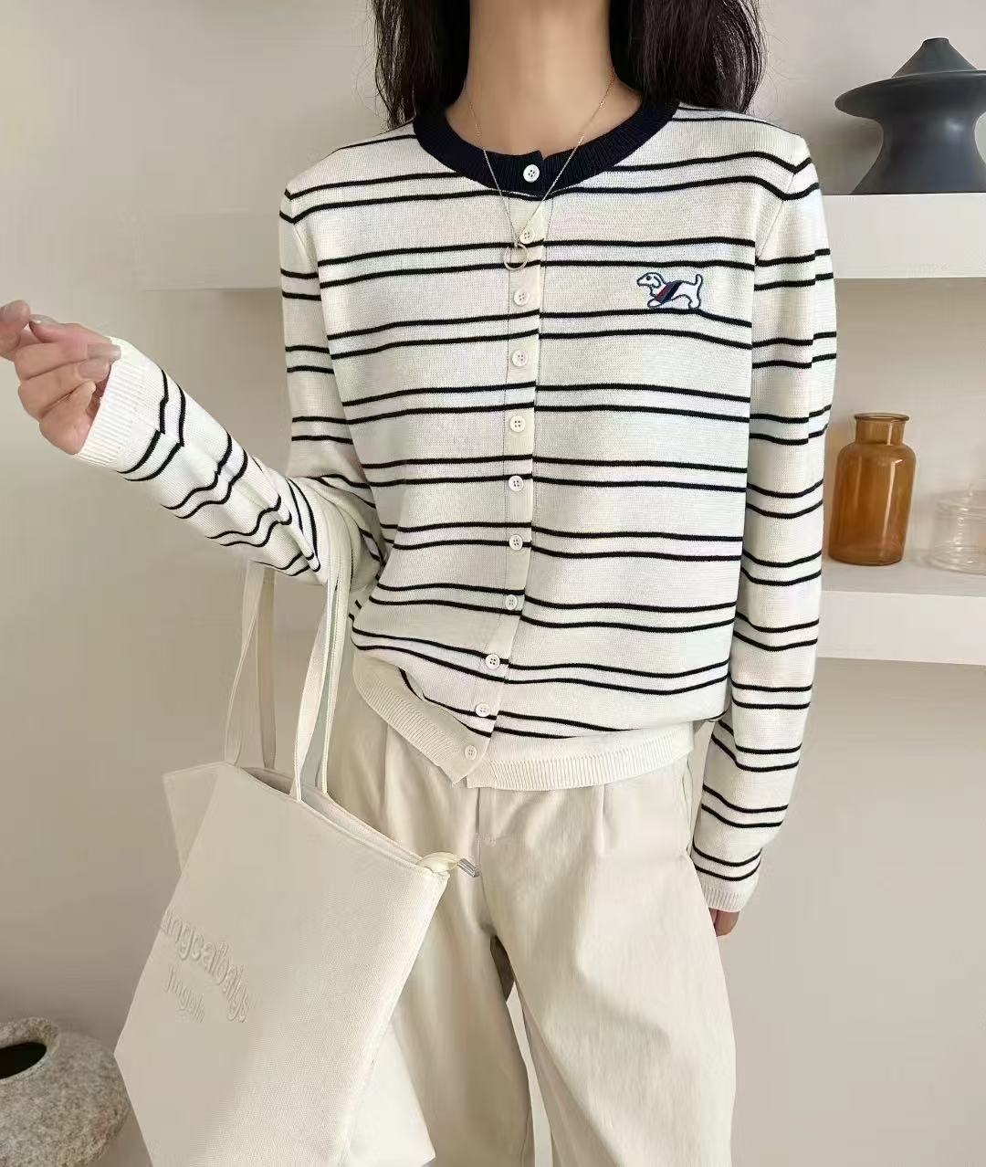 开衫毛衣上衣休闲针织女装条纹外搭宽松漂亮小衫刺绣早秋装慵懒风