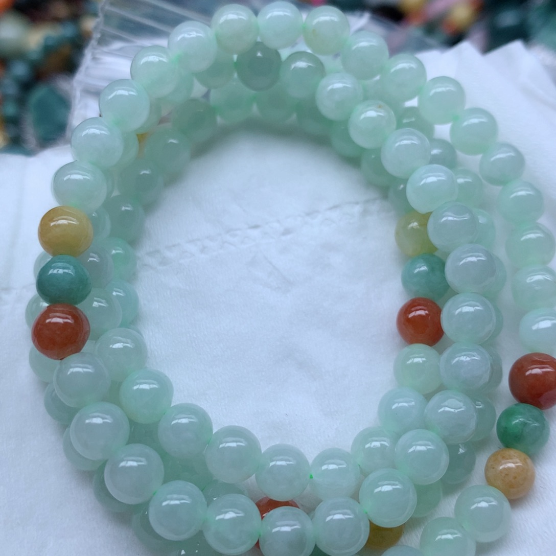 翡翠颈饰未镶嵌吊坠