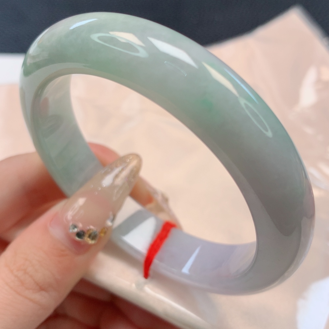 【闪购商品】翡翠手镯未镶嵌54+圈