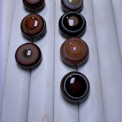 玛瑙吊坠未镶嵌白**㿟玛瑙珠