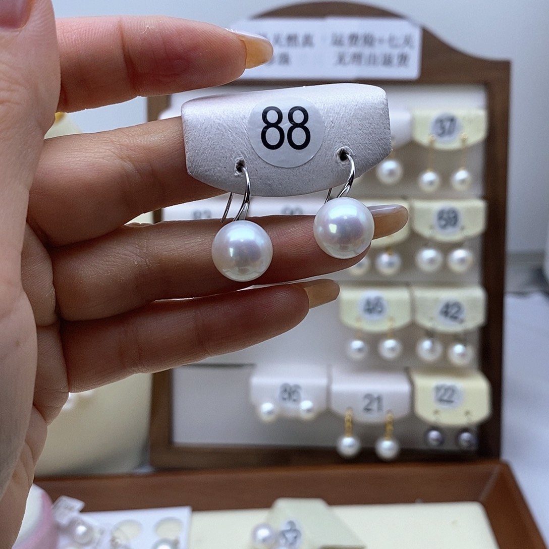 银S925镶嵌淡水珍珠耳饰
