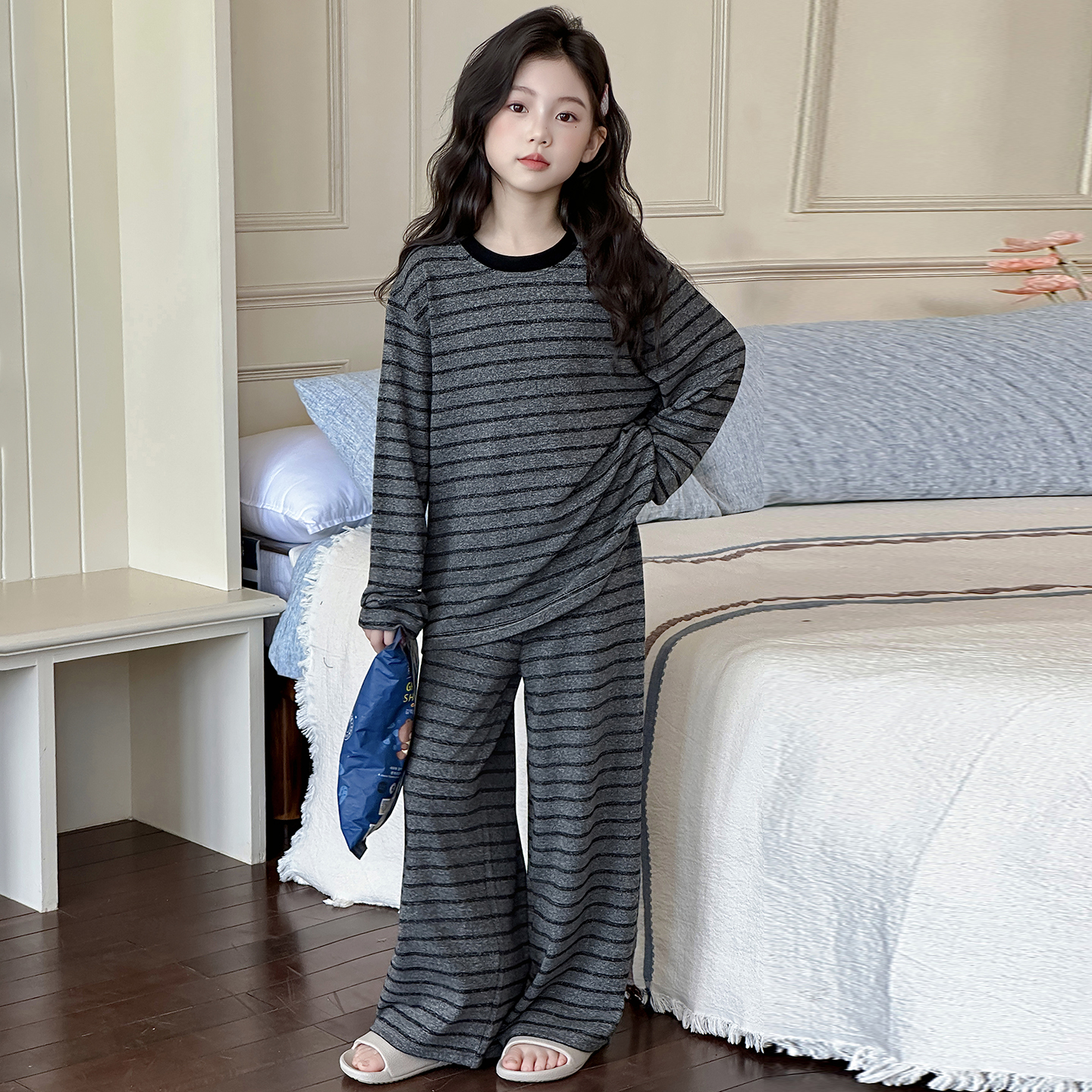 女童时尚家居服套装2025秋季新款中大童条纹睡衣儿童早秋洋气童装