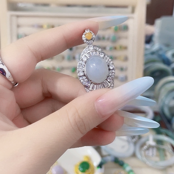 翡翠未镶嵌颈饰天然翡翠Ａ货