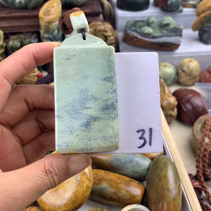 K***.岫岩老玉（透闪石质玉）未镶嵌珠宝奇石