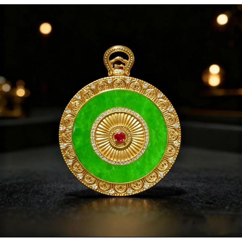 18K金 天然缅甸A货翡翠 满绿•圆牌吊坠 多样性发一