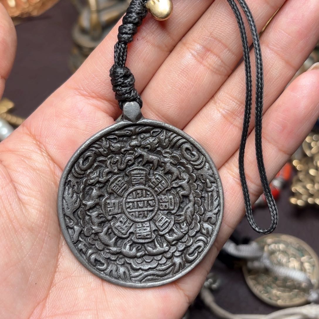 铜星月菩提吊坠项链