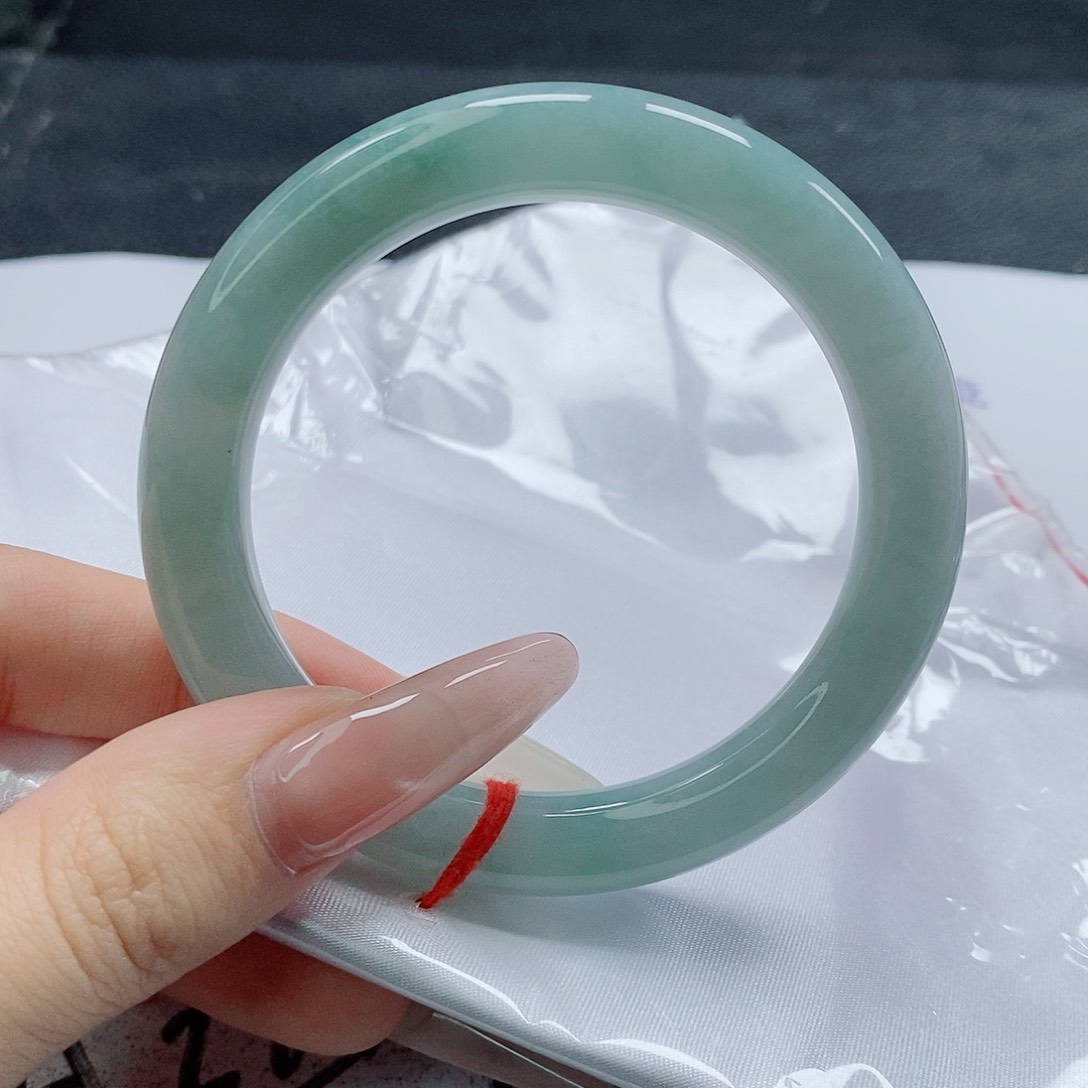 【闪购商品】未镶嵌手镯（圆镯）翡翠425号