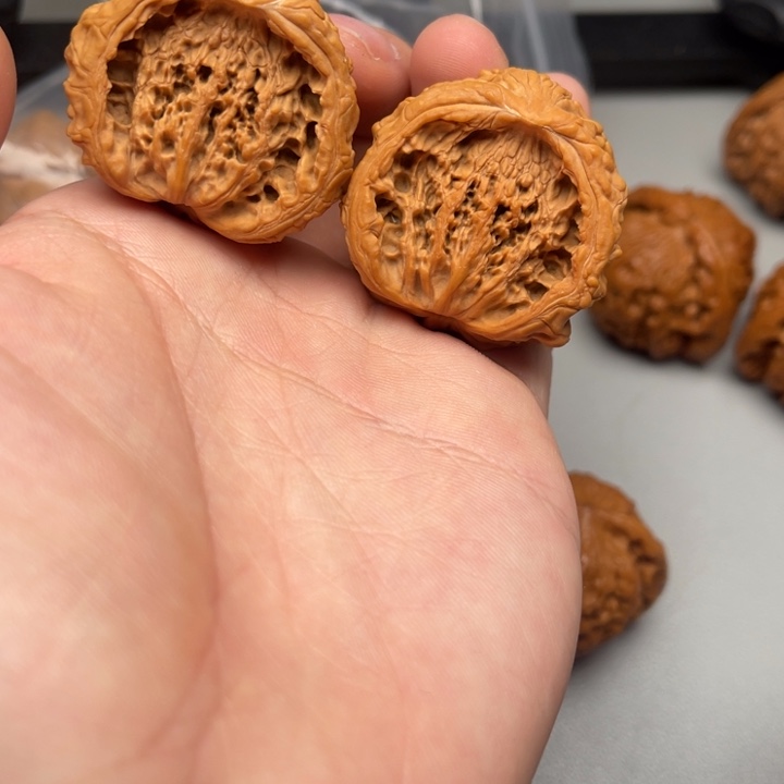 文玩核桃把件聚宝盆