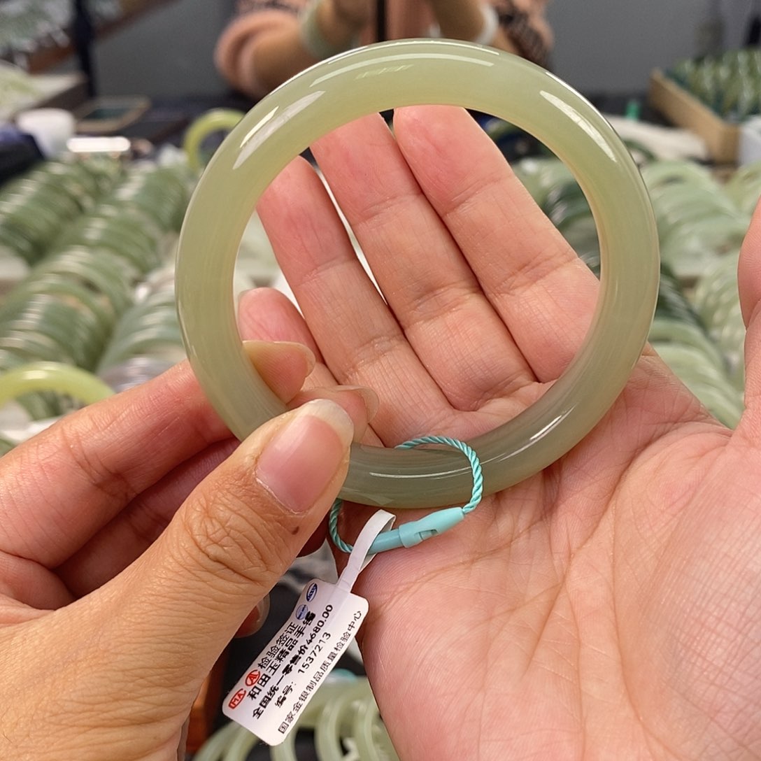 和田玉和田玉手镯57.58未镶嵌