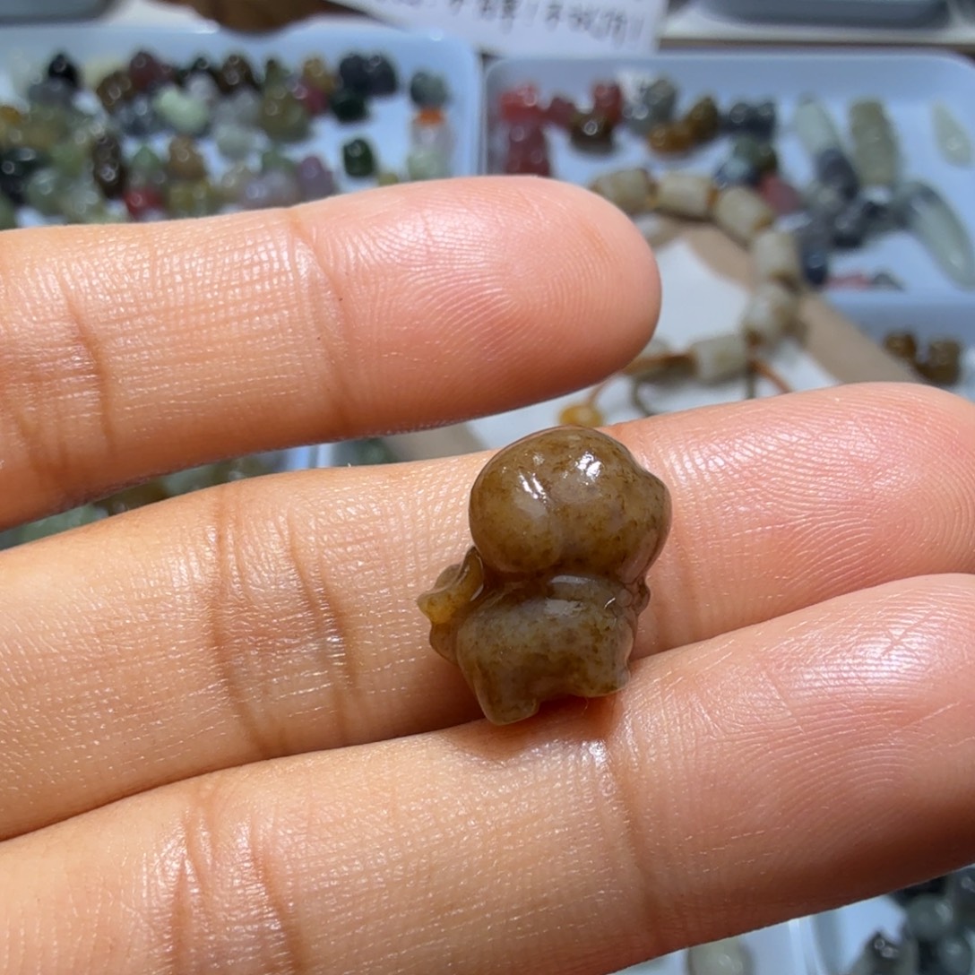 和田玉未镶嵌珠宝奇石