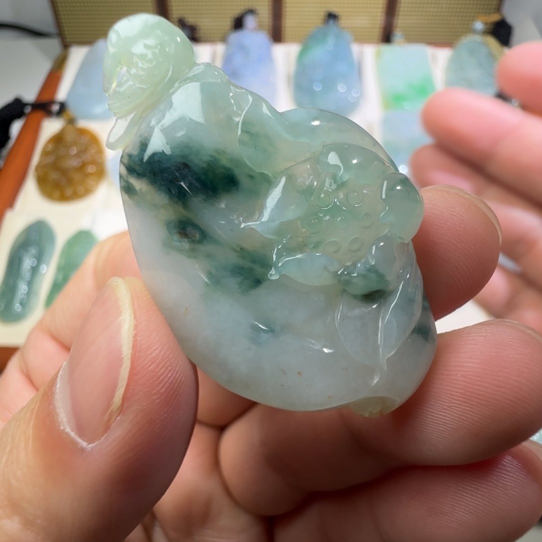 翡翠未镶嵌颈饰天然缅甸翡翠A货