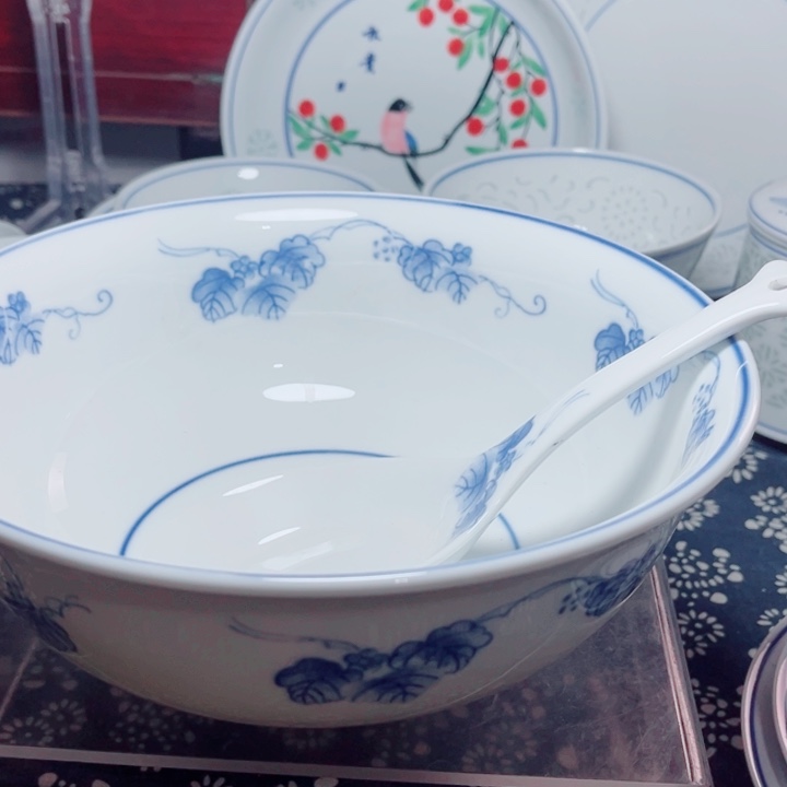 青花玲珑9寸汤碗葡萄袋勺子