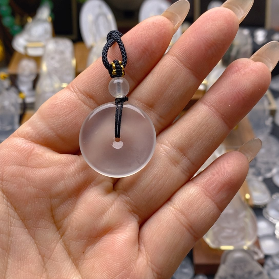 石英质玉颈饰未镶嵌