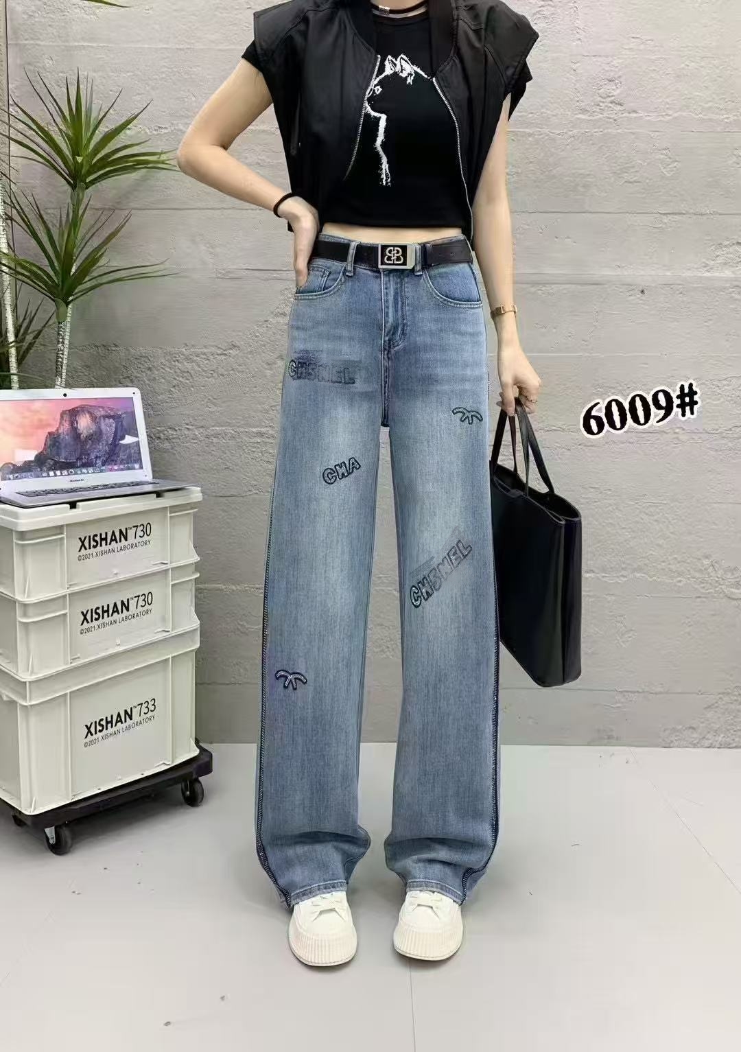 6009  春夏潮流新款烫钻字母牛仔裤