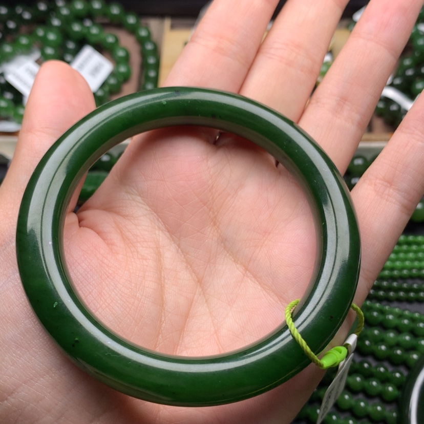 【闪购商品】未镶嵌手镯和田玉（碧玉）范*t