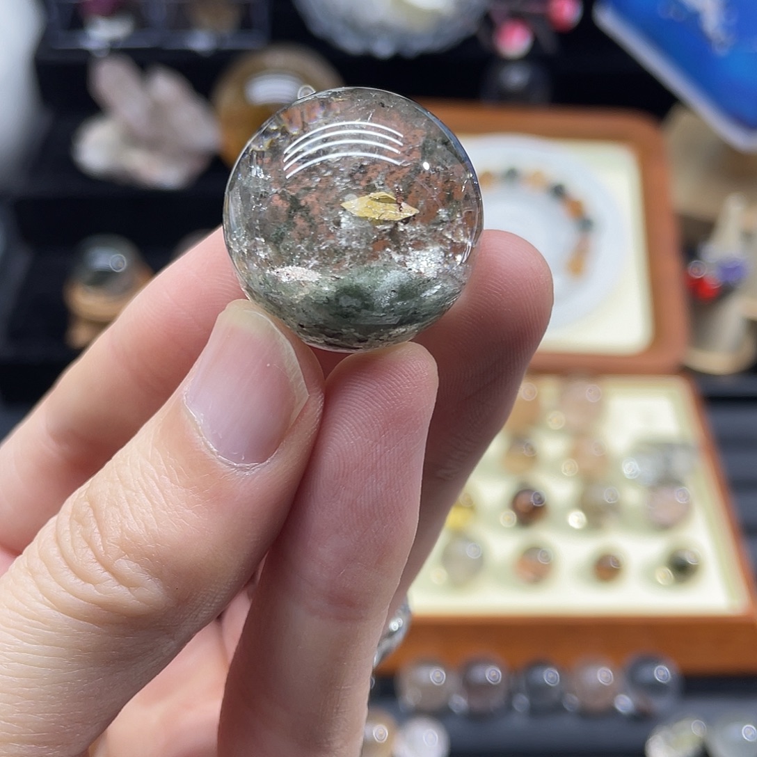 颈饰水晶未镶嵌金瓜子