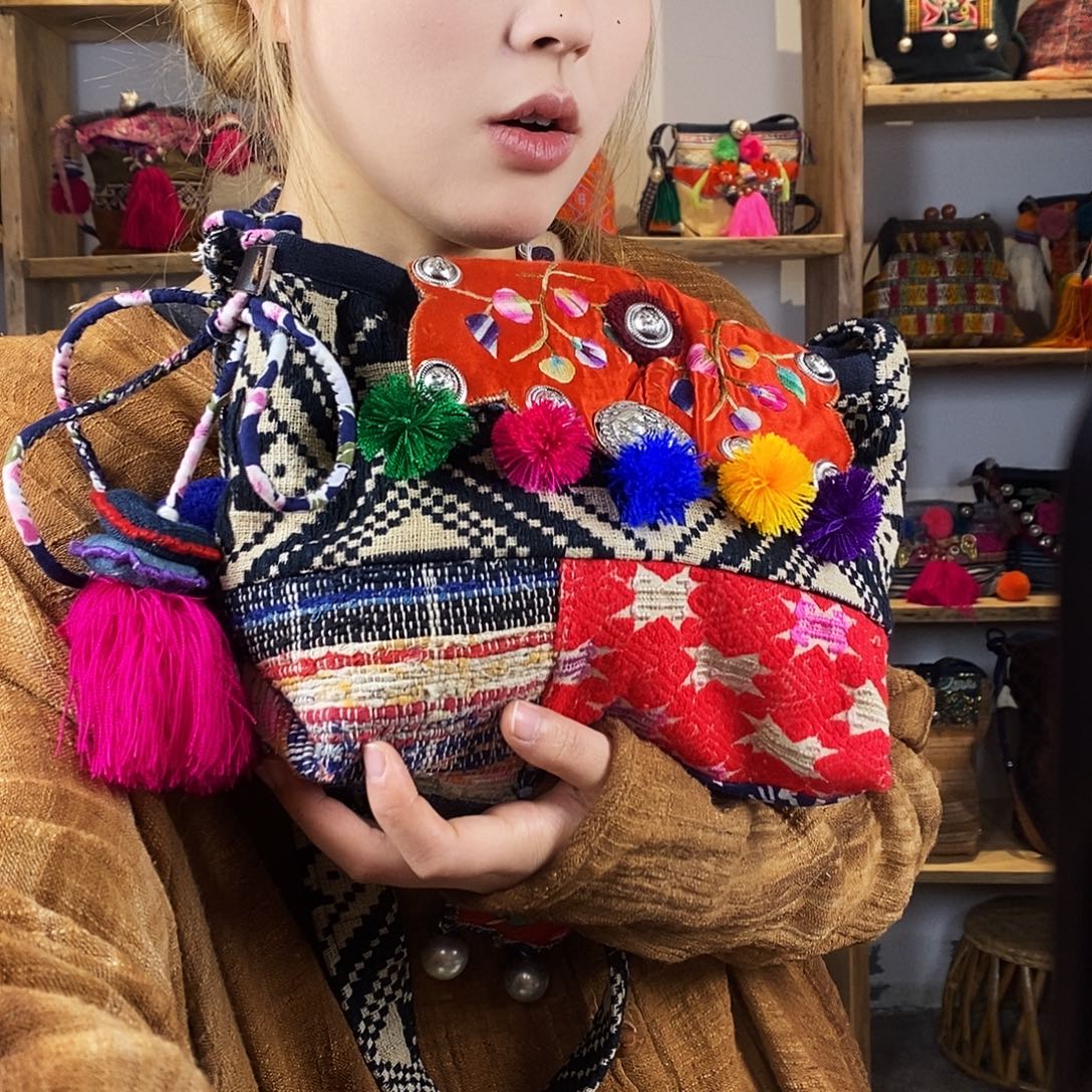 织绣手工制作包包