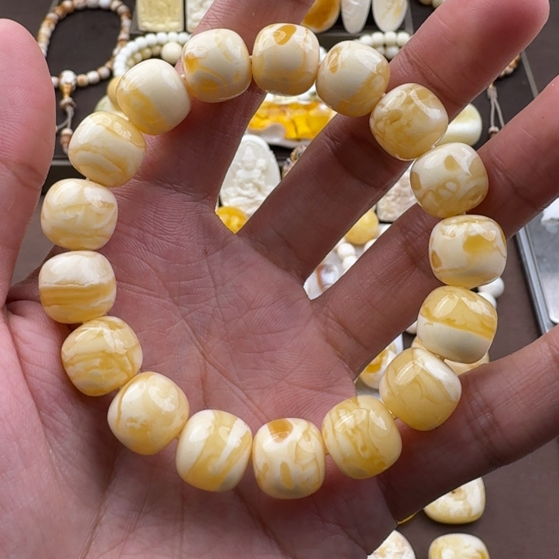 裸石琥珀未镶嵌蜜蜡