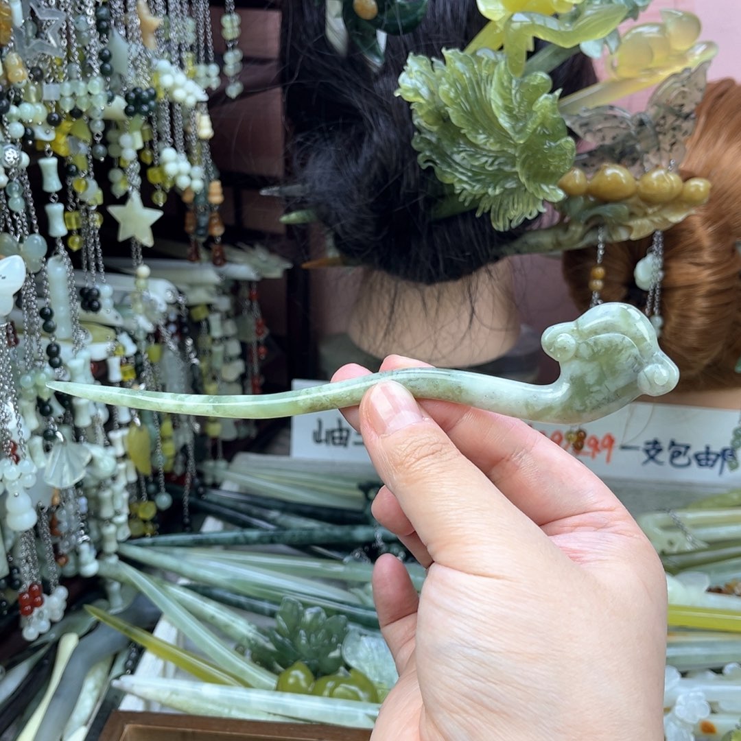 蛇纹石玉发饰未镶嵌59.9炸45