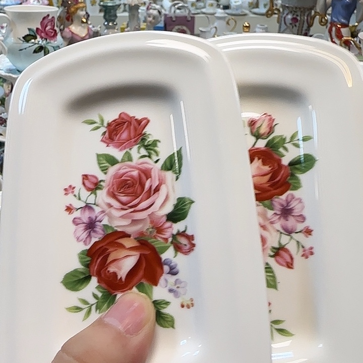 鹿与海陶瓷有限公司