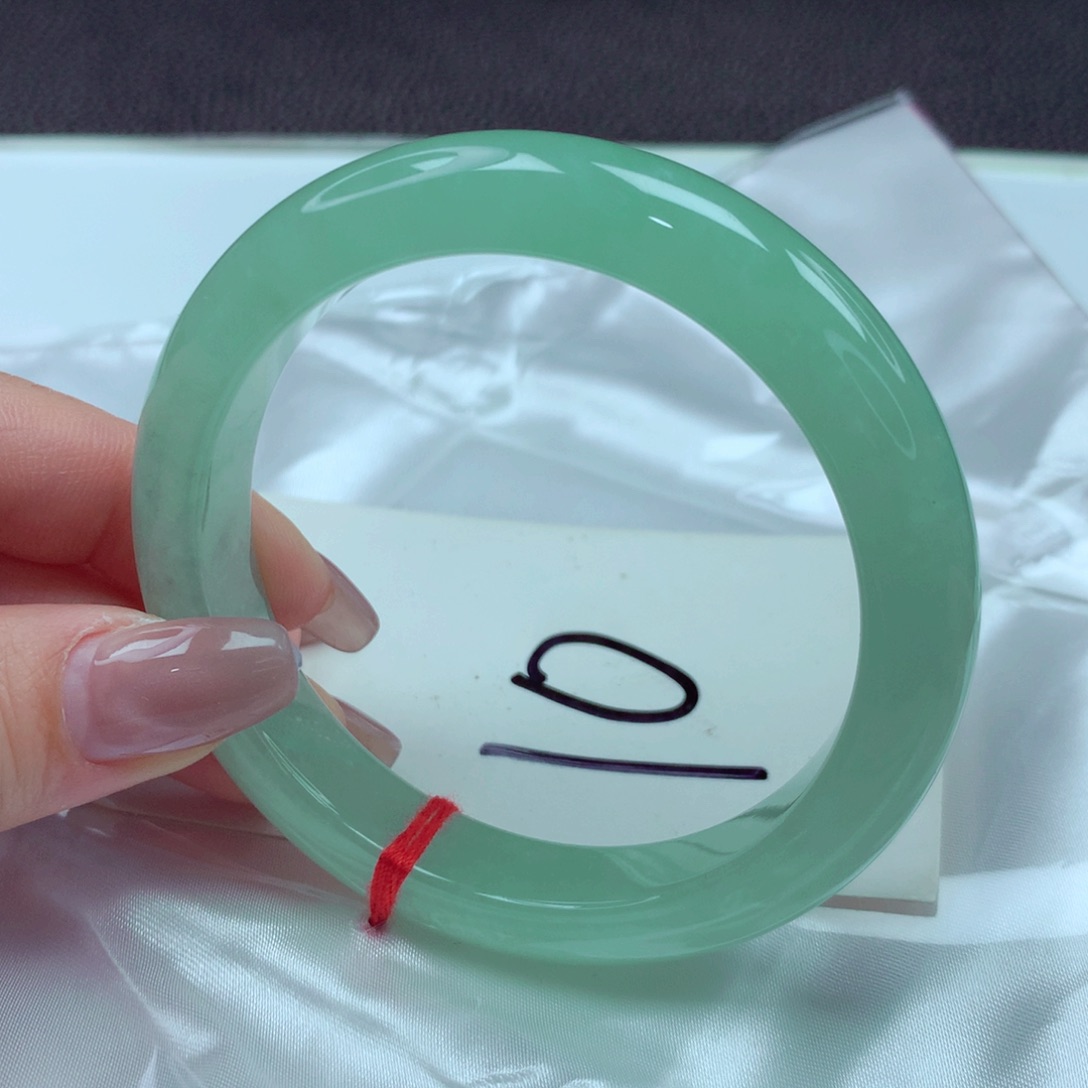 翡翠手镯未镶嵌手镯59