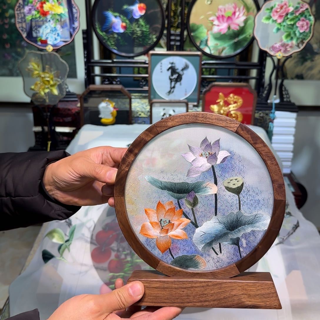 刺绣刺绣工艺精湛