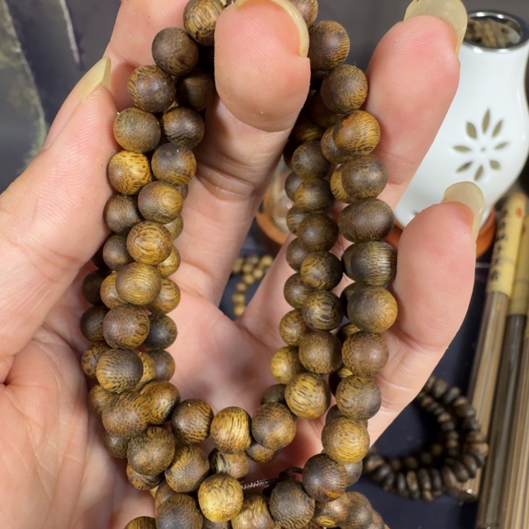 沉香碎屑沉香0.7双圈奇楠沉香手链