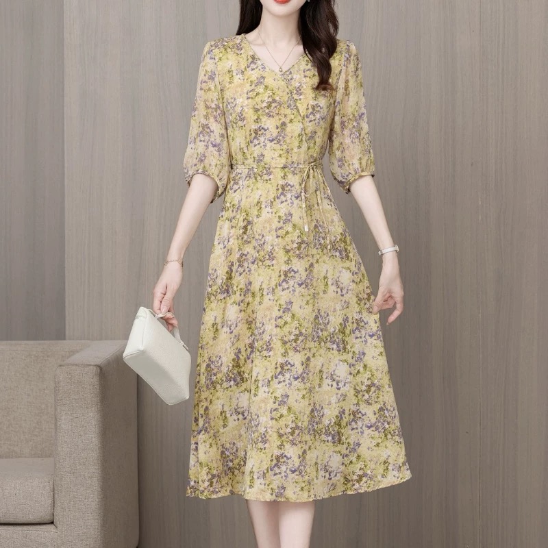 碎花显瘦气质夏季复古法式减龄收腰