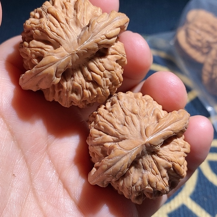 【闪购商品】文玩核桃吊坠天地