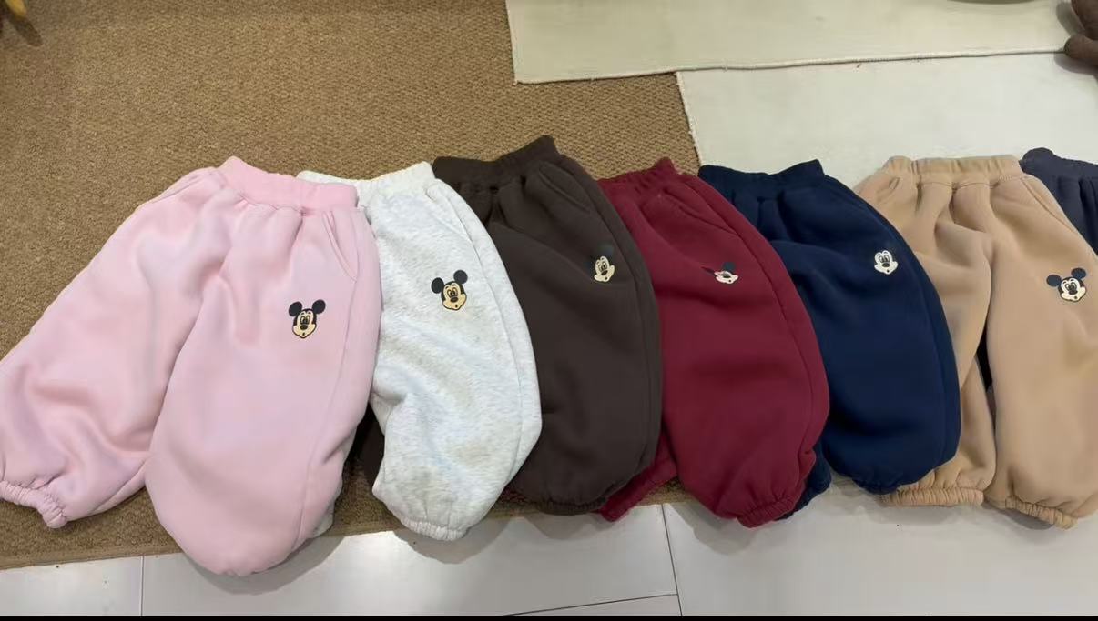 553-556 木子可馨 米奇加绒卫裤   LUOLA品牌童装