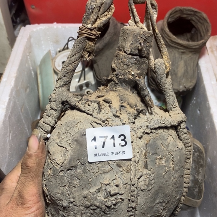 黄***～琉璃手工艺品。。。。。。。。