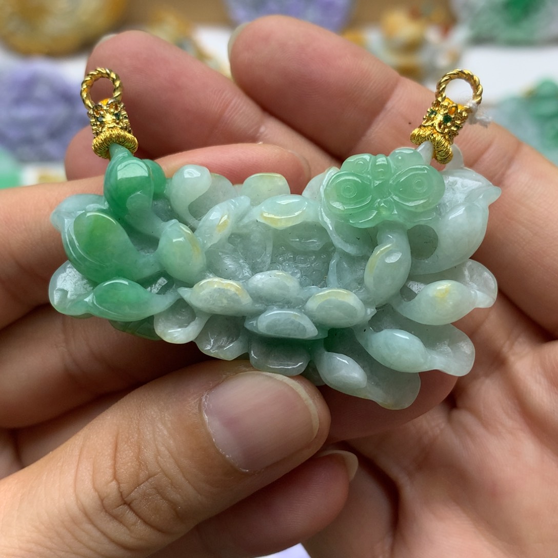 翡翠未镶嵌颈饰翡翠
