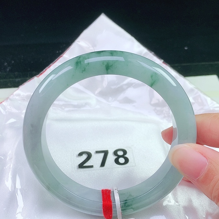 未镶嵌手镯翡翠翡翠手镯