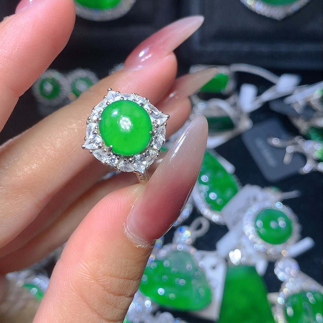 翡翠吊坠(不含链)银S925镶嵌翡翠