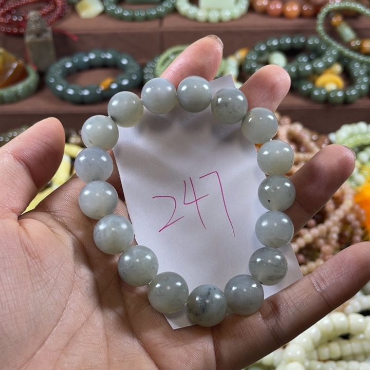 未镶嵌蛇纹石玉手链