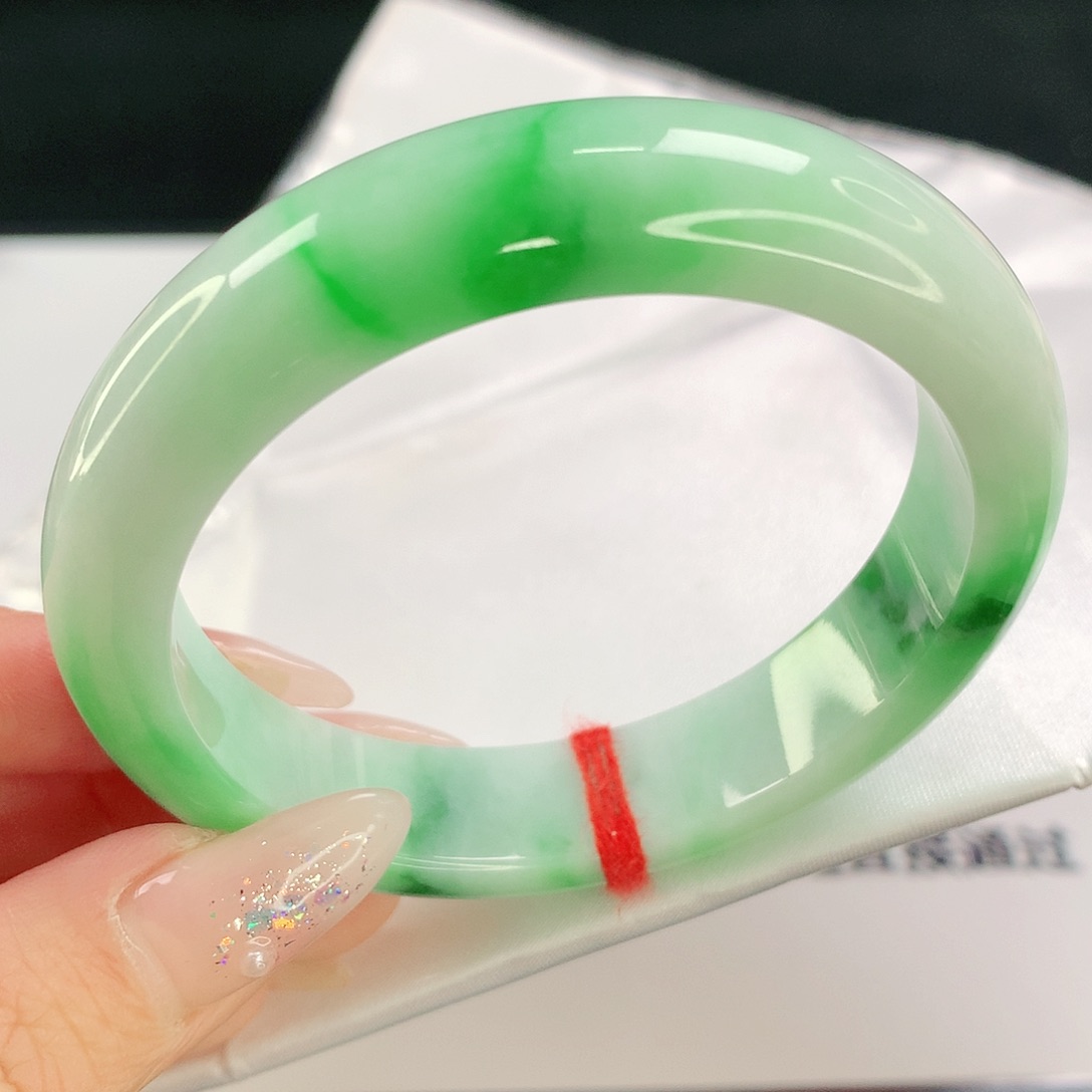 翡翠手镯未镶嵌154翡翠