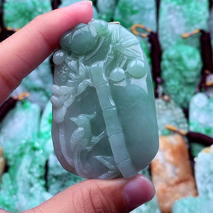 翡翠吊坠(不含链)未镶嵌