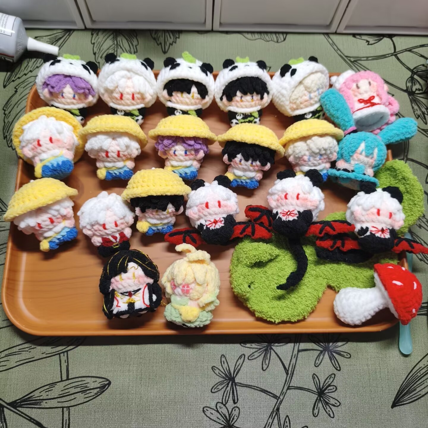 【成品】手工编织钩织二次元明星软糖体包包挂饰摆件，有库存可拍