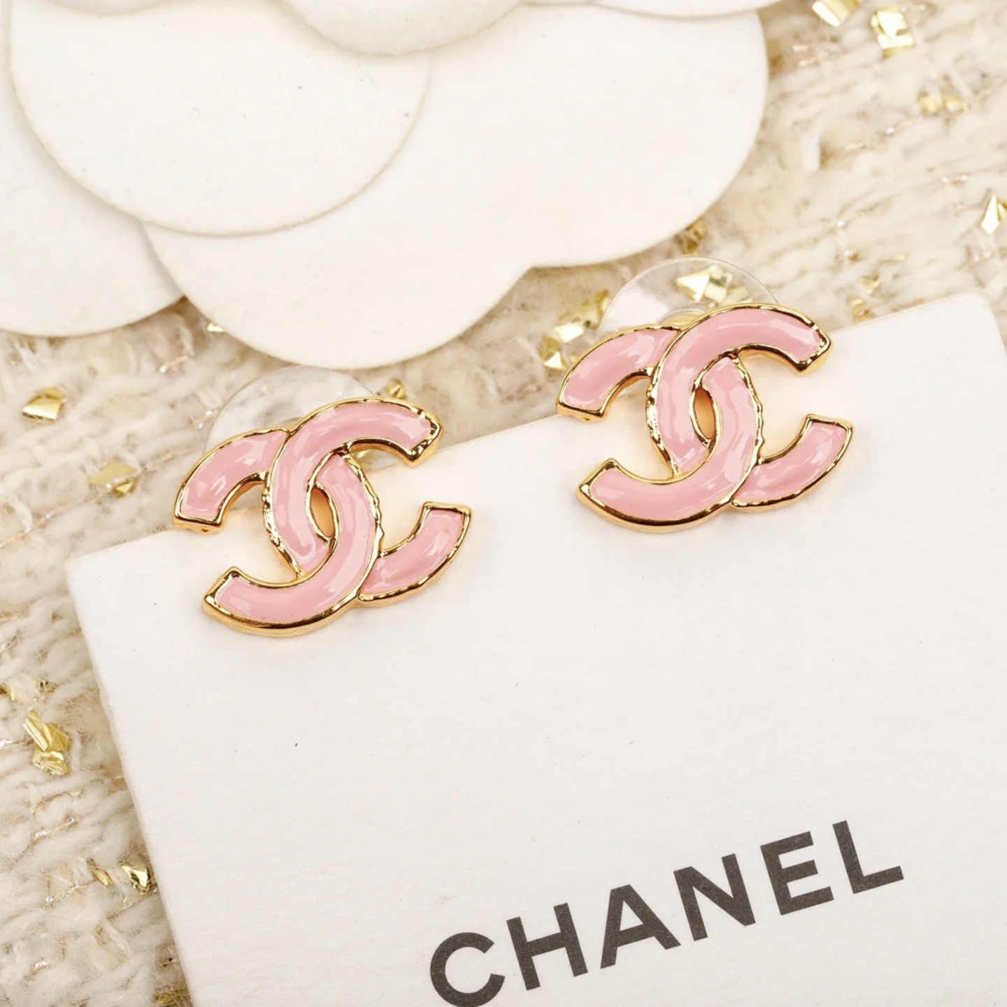 未使用 Chanel/香奈儿 重工款甜美风百搭粉色双C耳钉珐琅