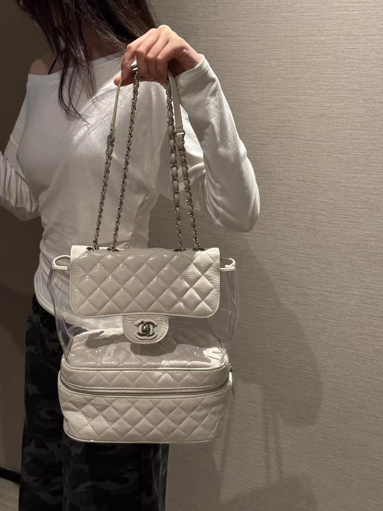 95新 Chanel/香奈儿 展会外场  白色时髦pvc单肩包 21cm 